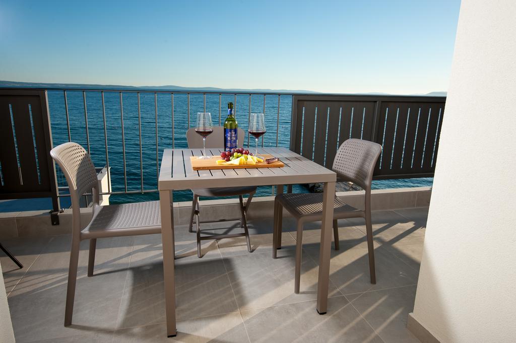 Seaside Luxury Suites Podstrana Exterior photo