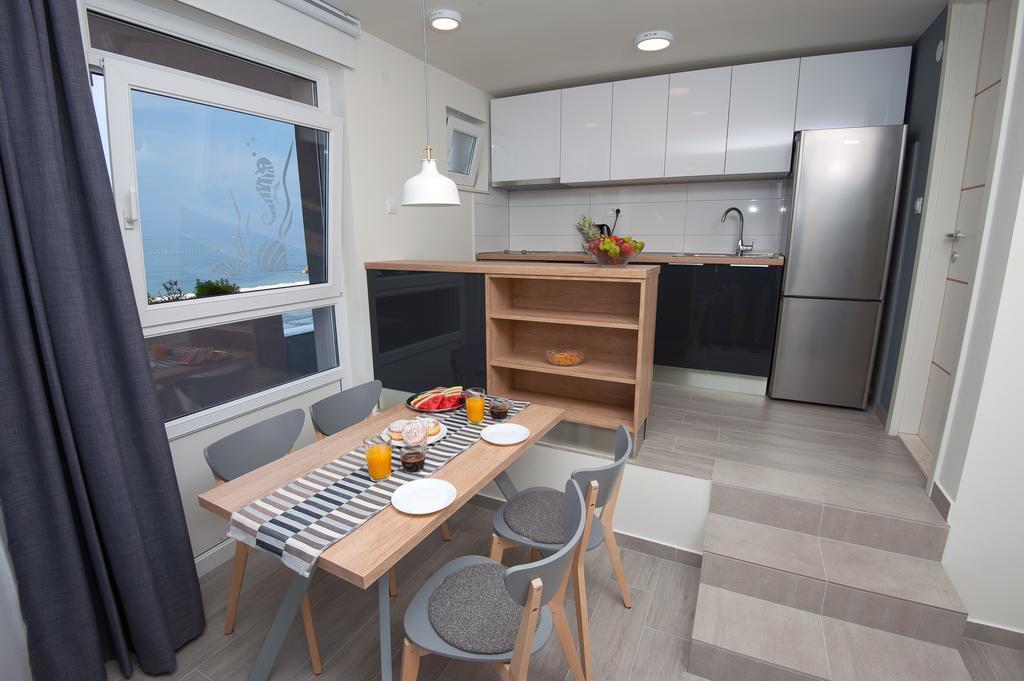 Seaside Luxury Suites Podstrana Exterior photo