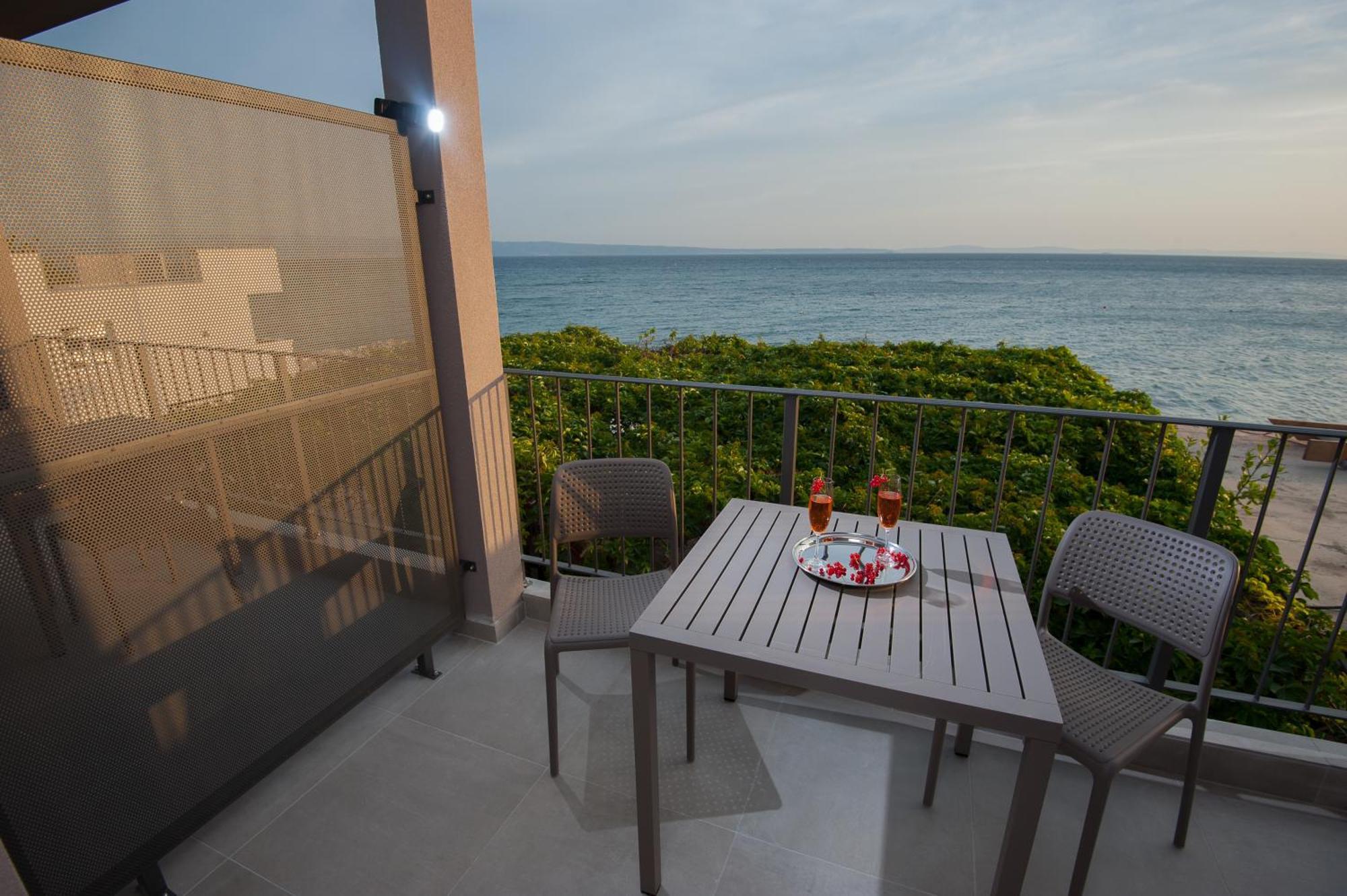 Seaside Luxury Suites Podstrana Exterior photo